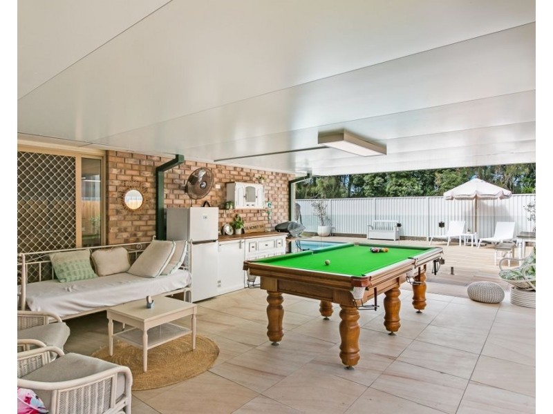 6 Loyal Court, Tweed Heads South NSW 2486