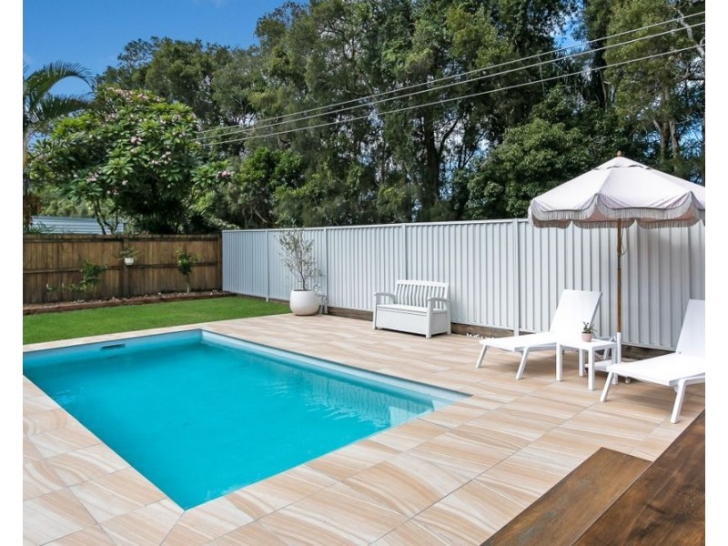 6 Loyal Court, Tweed Heads South NSW 2486