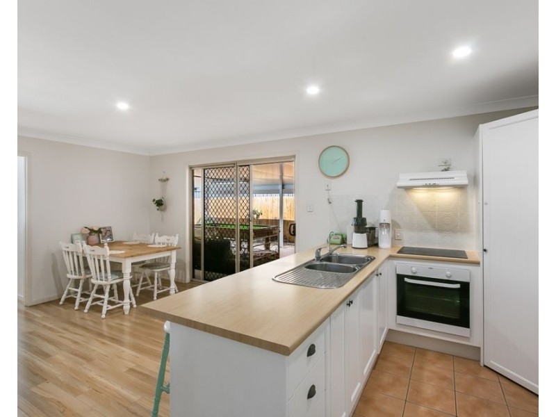 6 Loyal Court, Tweed Heads South NSW 2486