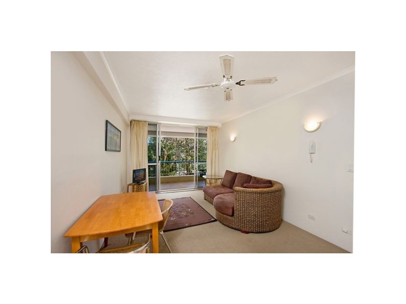 2/22 Boundary Street “Border Terrace”, Tweed Heads NSW 2485