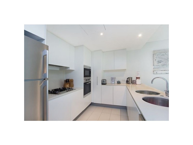 308/2 Creek Street, Kirra QLD 4225