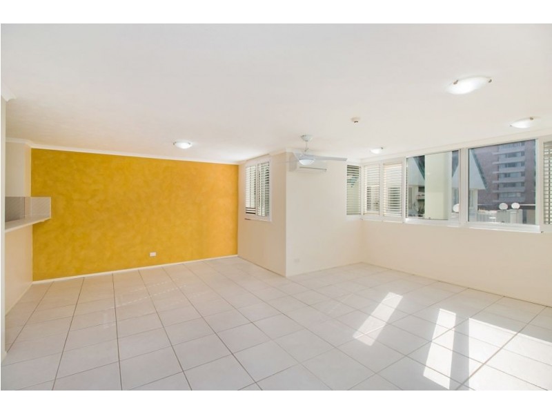 28/243 Boundary Street, Coolangatta QLD 4225