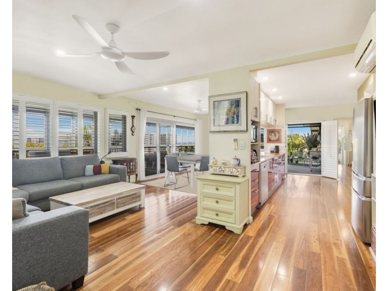 14 Tweed Street, Coolangatta QLD 4225