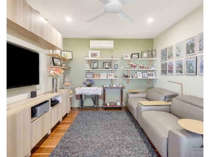 14 Tweed Street, Coolangatta QLD 4225