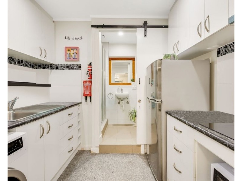 14 Tweed Street, Coolangatta QLD 4225