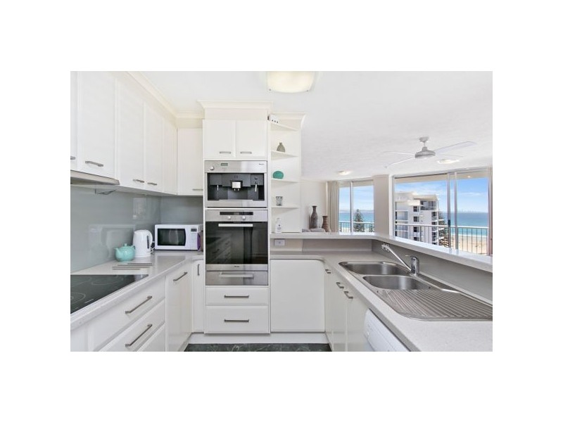 24/265 Boundary Street, Rainbow Bay QLD 4225