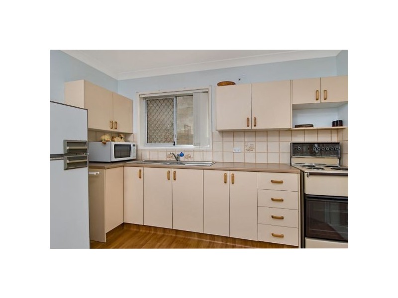 2/43 Eden Avenue, Rainbow Bay QLD 4225