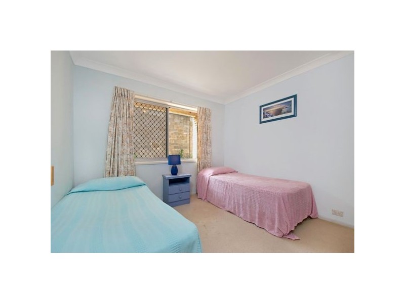 2/43 Eden Avenue, Rainbow Bay QLD 4225