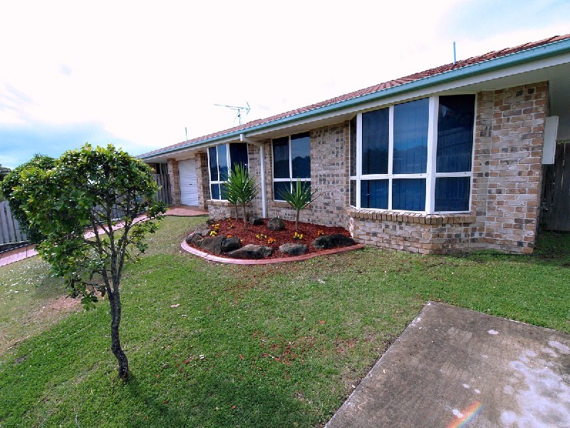2/10 Rosslea, Banora Point NSW 2486