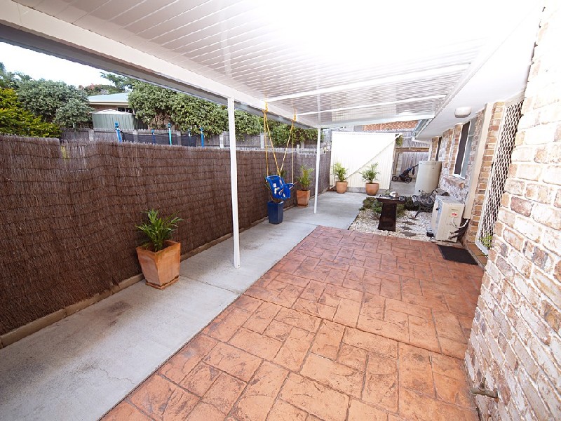 2/10 Rosslea, Banora Point NSW 2486