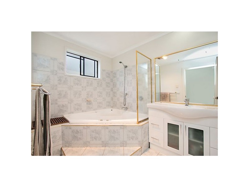 5 Myeerimba Parade, Tweed Heads West NSW 2485