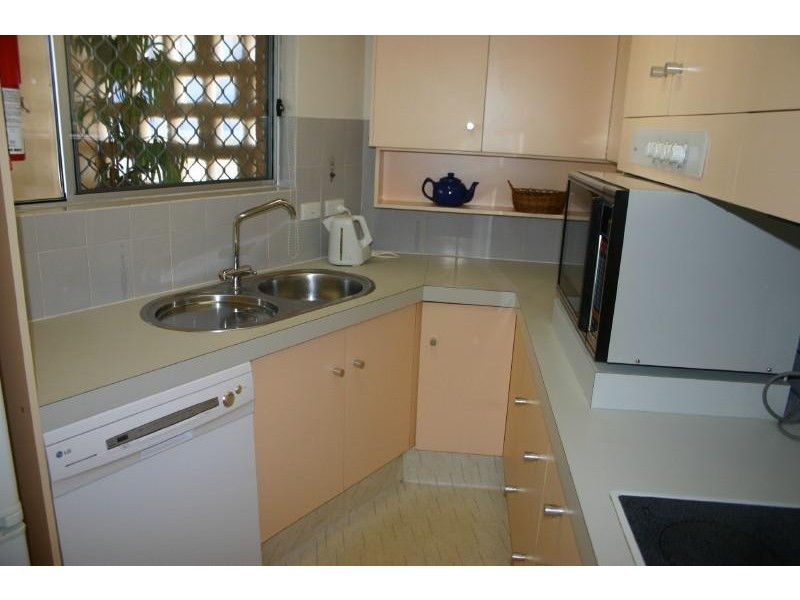 Rainbow Bay QLD 4225