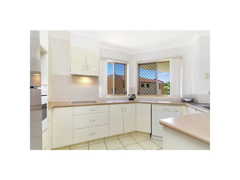 7/40 Dutton Street, Coolangatta QLD 4225