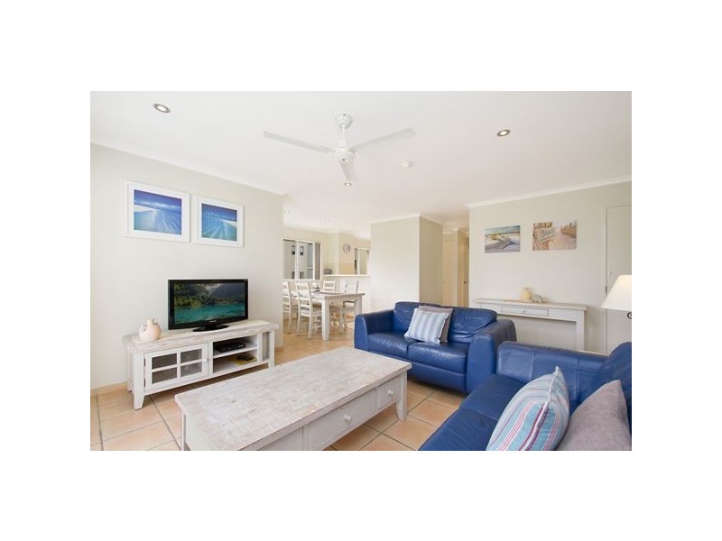 36/243 Boundary Street (The Bay Apartments), Rainbow Bay QLD 4225