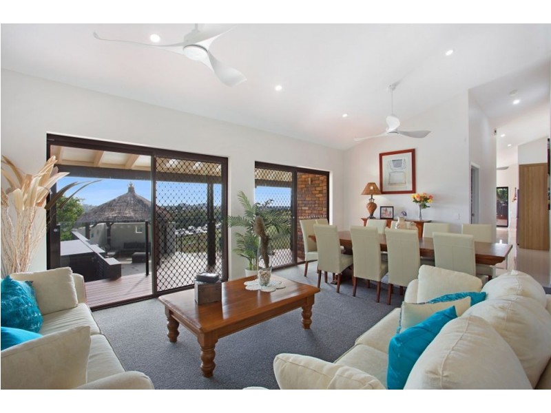 8 Parkes Lane, Terranora NSW 2486