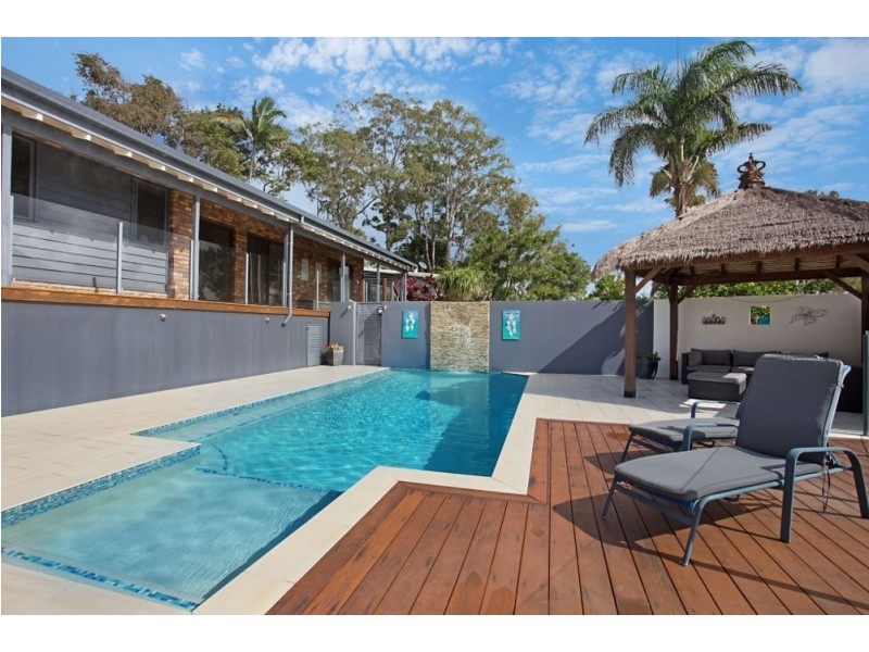 8 Parkes Lane, Terranora NSW 2486