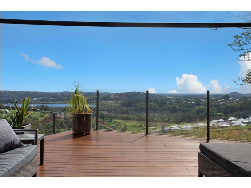 8 Parkes Lane, Terranora NSW 2486