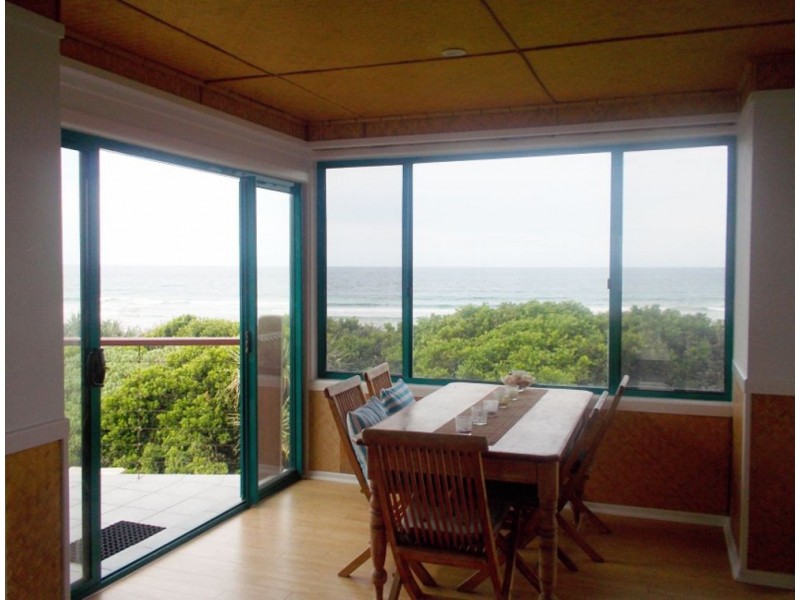 6/18 “White Waves” Coast Road, Hastings Point NSW 2489