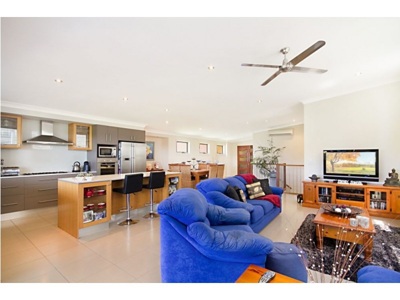 2/243 Darlington Drive, Banora Point NSW 2486