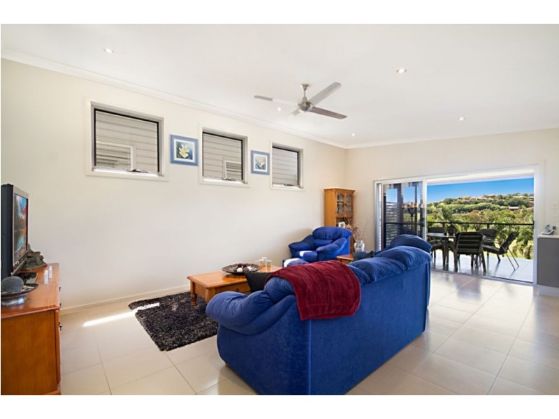 2/243 Darlington Drive, Banora Point NSW 2486