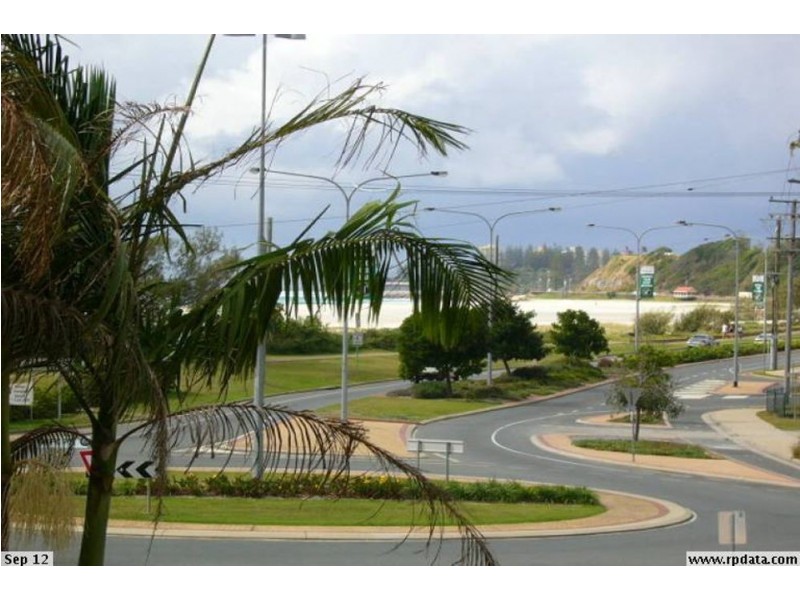 3/27 Golden Four Drive, Bilinga QLD 4225