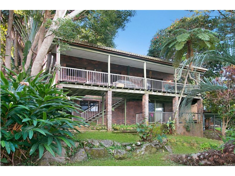 19 Broadwater Esplanade, Bilambil Heights NSW 2486