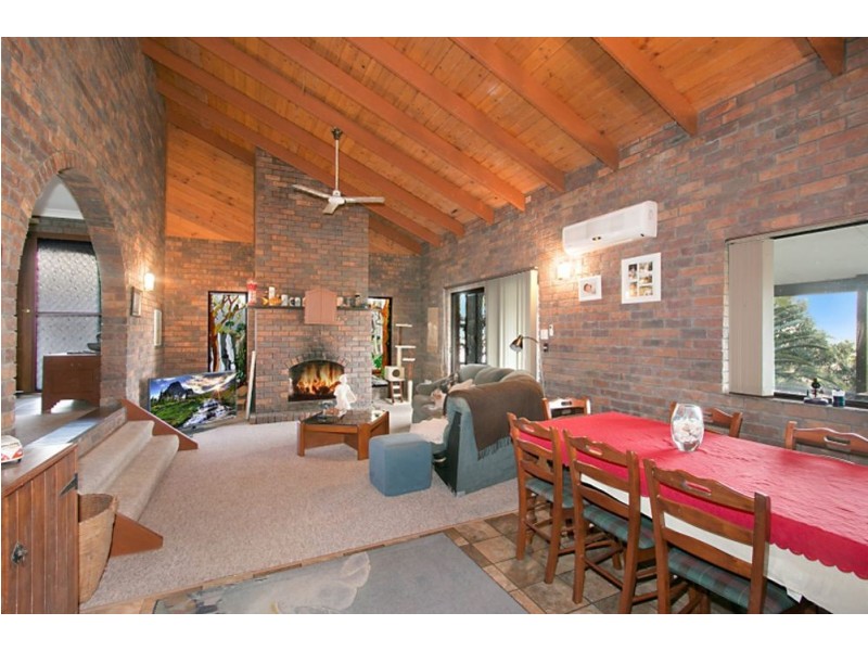 19 Broadwater Esplanade, Bilambil Heights NSW 2486