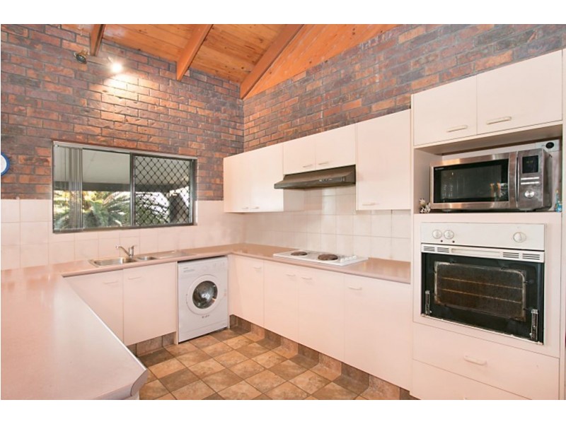 19 Broadwater Esplanade, Bilambil Heights NSW 2486