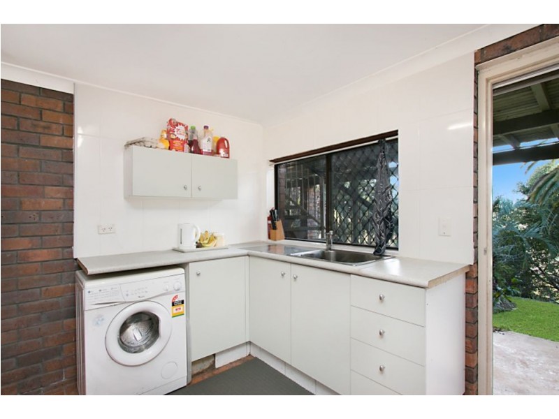 19 Broadwater Esplanade, Bilambil Heights NSW 2486