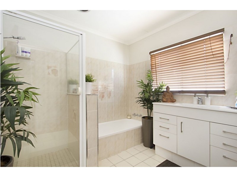 3/162 Pacific Parade, Bilinga QLD 4225