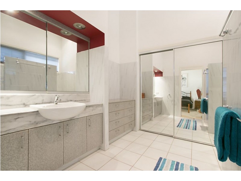 75 Amaroo Drive, Banora Point NSW 2486