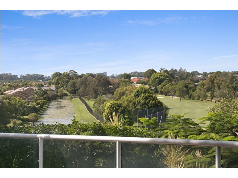 75 Amaroo Drive, Banora Point NSW 2486