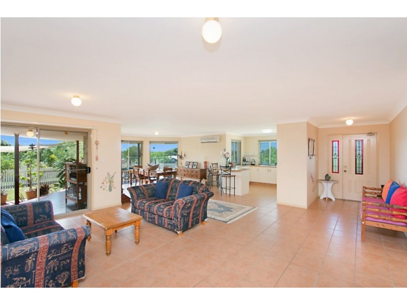9 Nandina Terrace, Banora Point NSW 2486