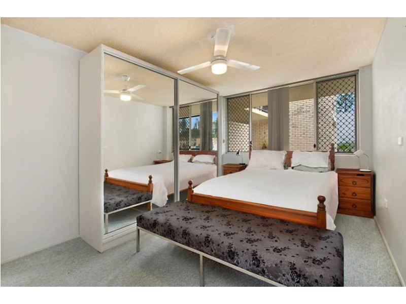 6/30 Lanham Street, Coolangatta QLD 4225