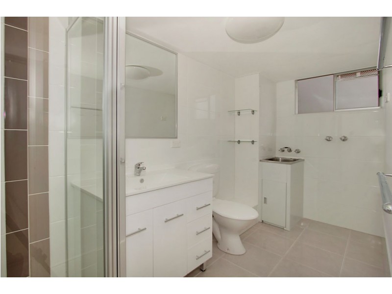 12/28 Miles Street, Kirra QLD 4225