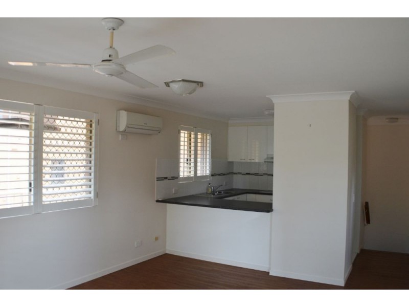 2/74 Stapylton Street, Coolangatta QLD 4225