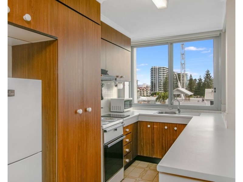 9/22 Marine Parade, Kirra QLD 4225