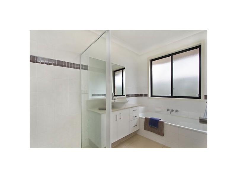 105 Glen Ayr Drive, Banora Point NSW 2486