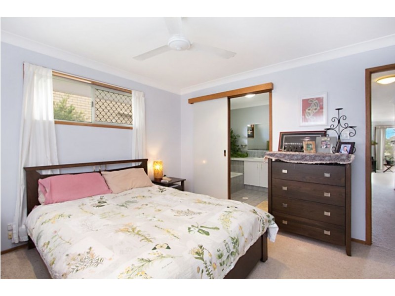 54 Oyster Point Road, Banora Point NSW 2486