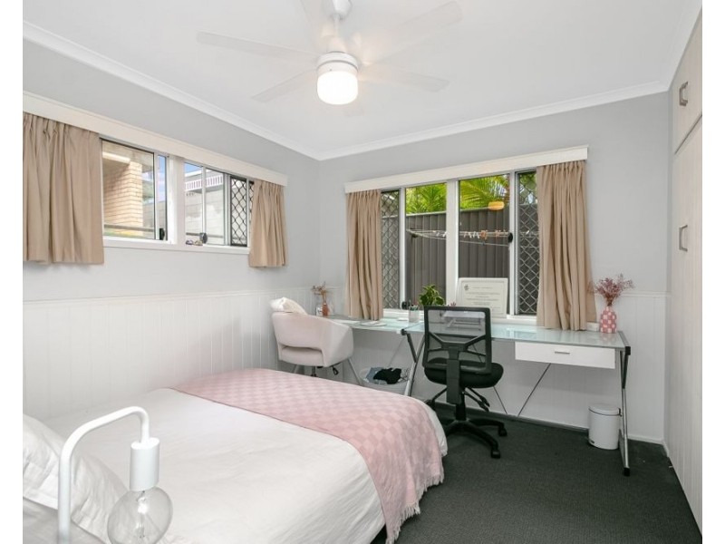 2/202 Marine Parade, Coolangatta QLD 4225