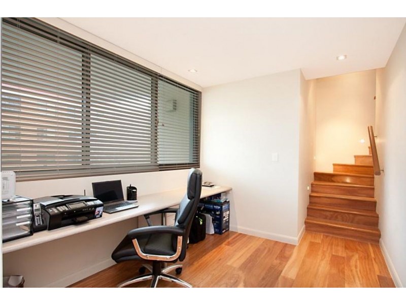 201/46-48 Pacific Parade, Bilinga QLD 4225