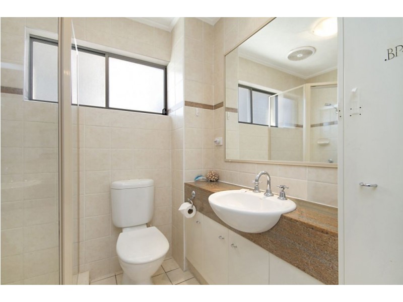 15/172 Marine Parade, Rainbow Bay QLD 4225