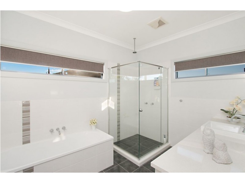 39 Dutton Street, Coolangatta QLD 4225