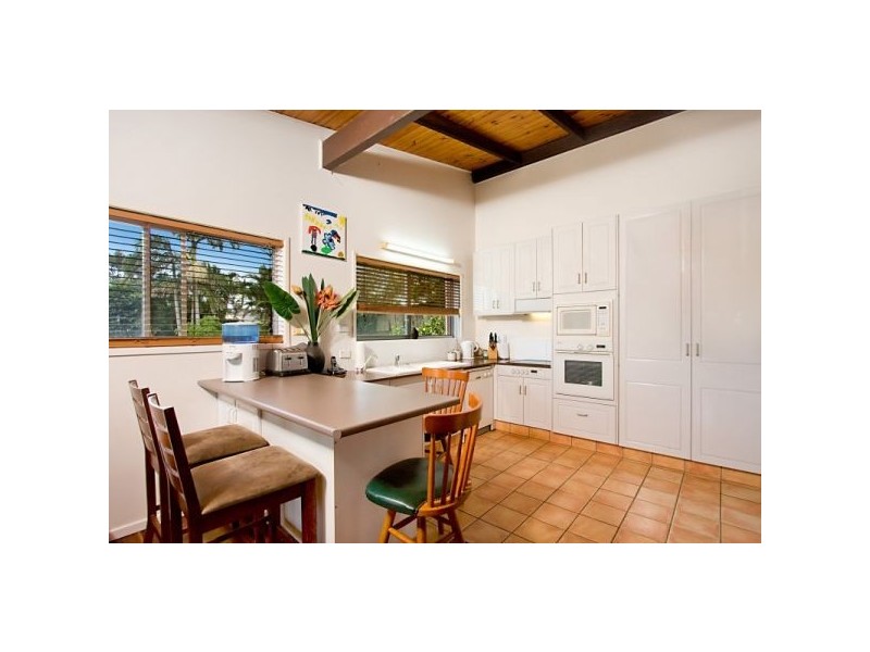 4 Myeerimba Pde, Tweed Heads West NSW 2485