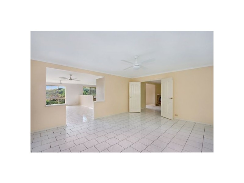 18 Glenbrae Dve, Terranora NSW 2486