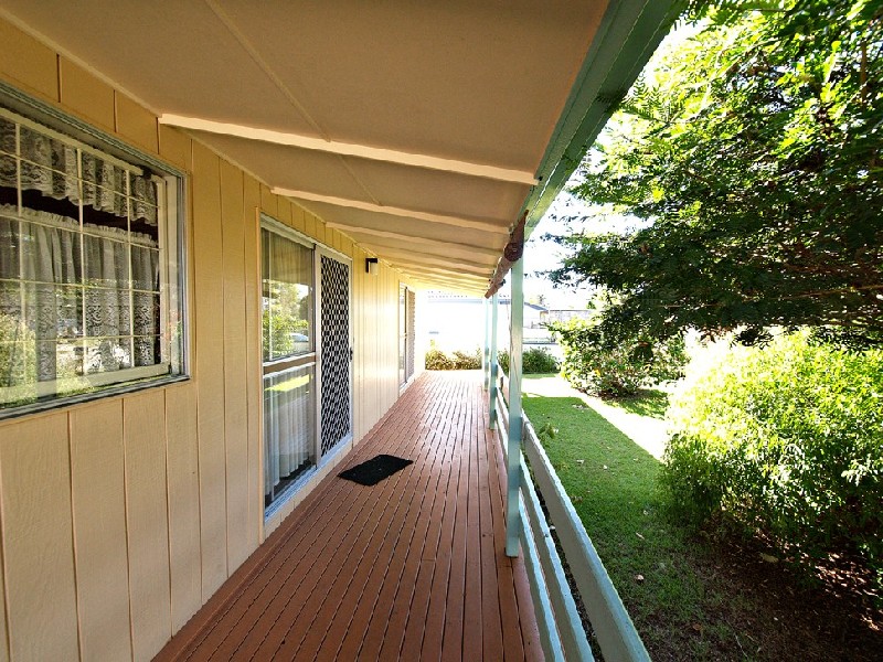 21 Riviera Ave, Tweed Heads West NSW 2485