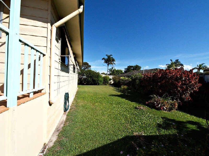 21 Riviera Ave, Tweed Heads West NSW 2485