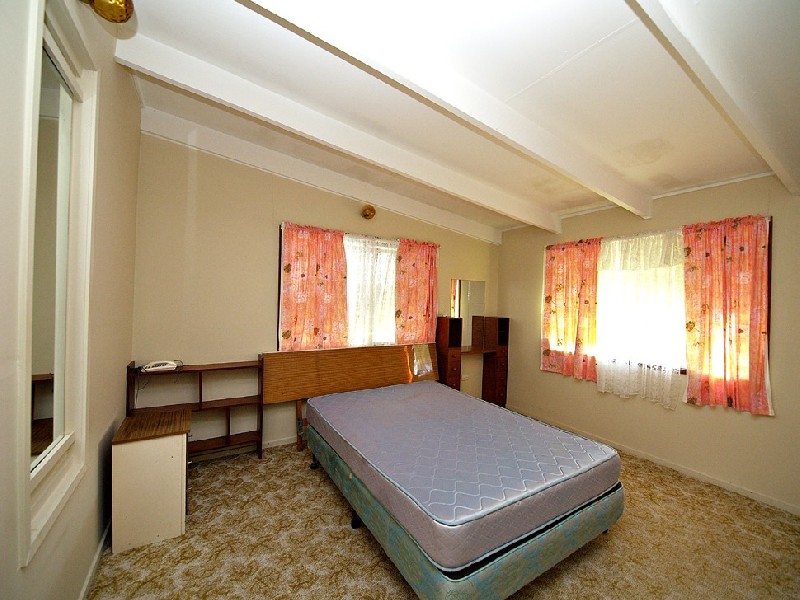 21 Riviera Ave, Tweed Heads West NSW 2485