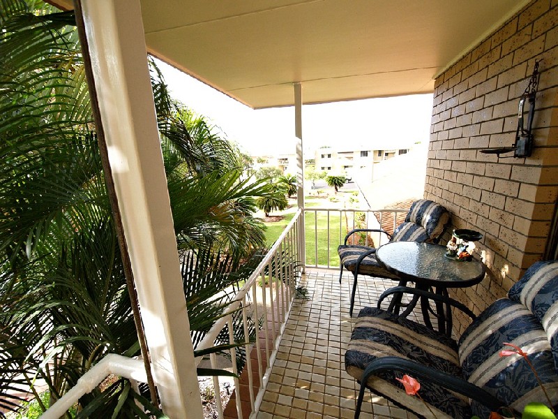 2/4 Tupia Ave, Tweed Heads NSW 2485