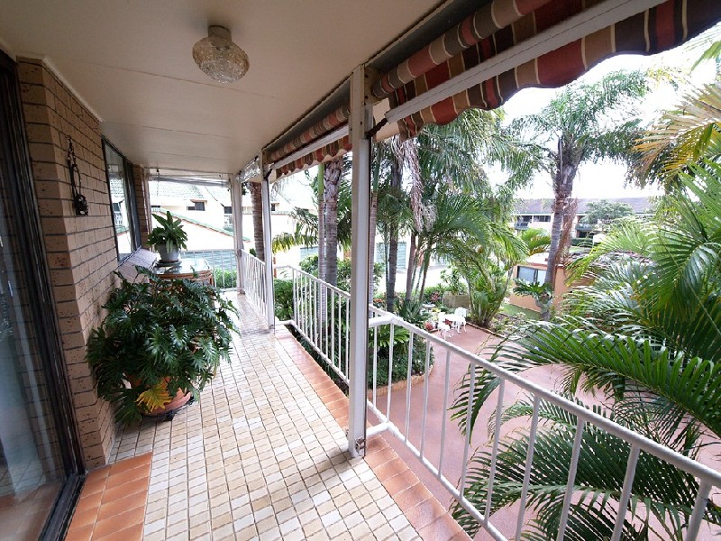 2/4 Tupia Ave, Tweed Heads NSW 2485